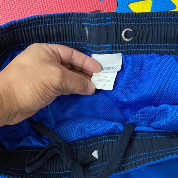 Speedo Swim Shorts Men Size Large Blue Pockets Polyester - STAIN - READ - Picture 6 of 10